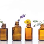 Aromaterapia com óleos essenciais para controlar a acne