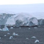 Degelo expõe ilha desconhecida na Antártida