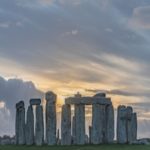 Estudo recente reforça teoria a respeito do transporte das pedras do stonehenge