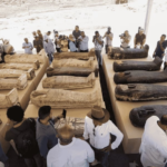 Quatro tumbas e uma múmia de mais de 4 mil anos são descobertos no Egito. Confira!!!