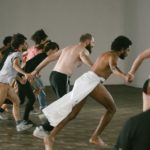 Dança | Estreia | e nunca minhas mãos estão vazias | Cristian Duarte | Sesc Pompeia | 30/05 a 09/06